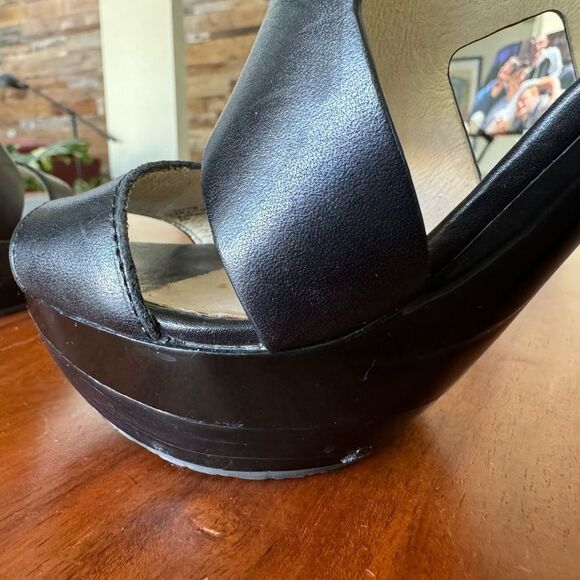 NEW Michael Kors Platform Wedges sz 5 - Picture 5 of 9